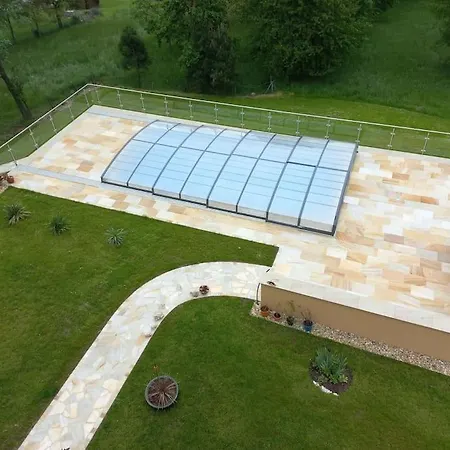 Haus Sylvia アパート